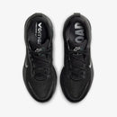 Vomero 18 "Black"
