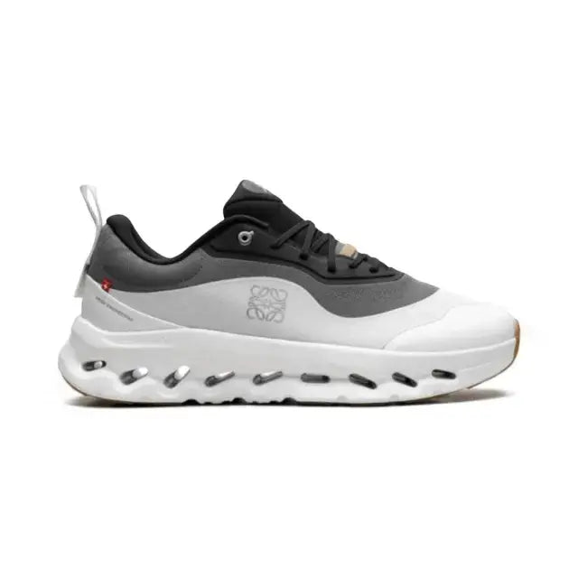 On x LOEWE Cloudtilt White | Black